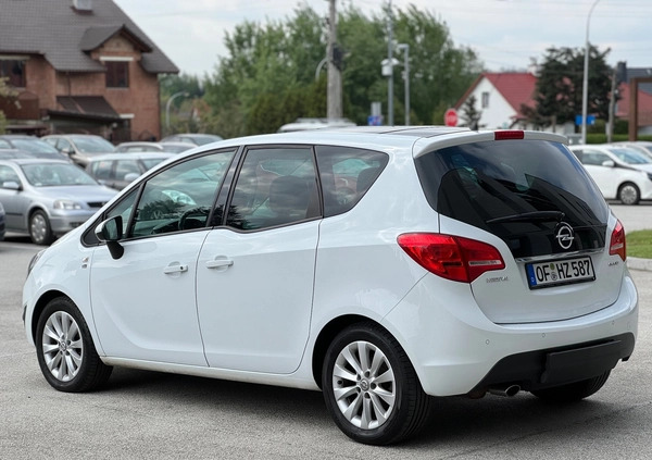 Opel Meriva cena 30900 przebieg: 135000, rok produkcji 2012 z Rzeszów małe 352